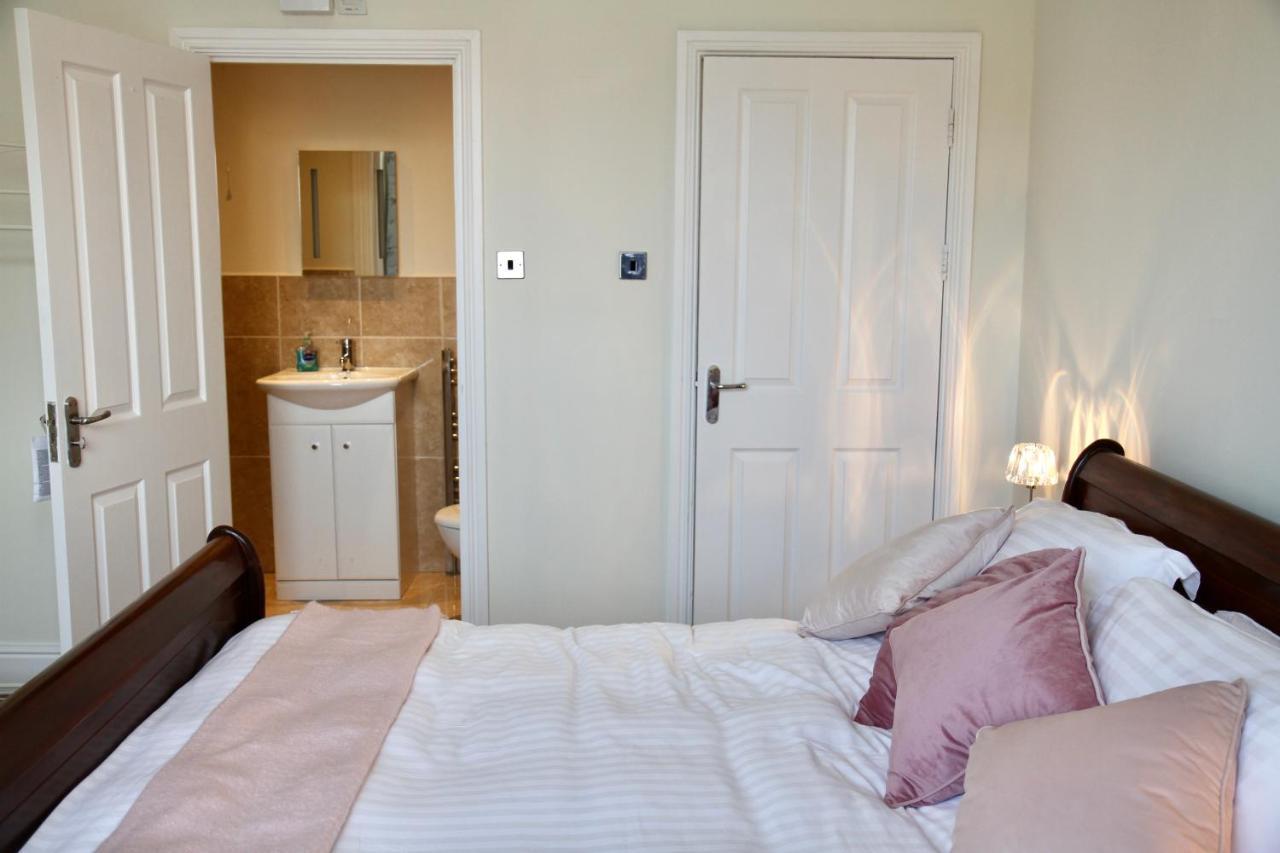 Mostyn Villa Free Private Parking Llandudno Exterior photo